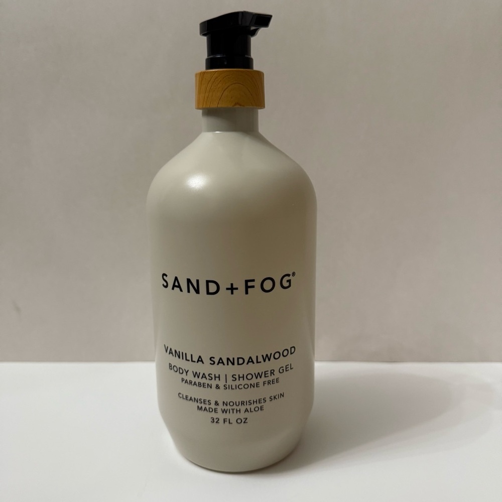 Sand + Fog Vanilla Sandalwood Body Wash Shower Gel NEW